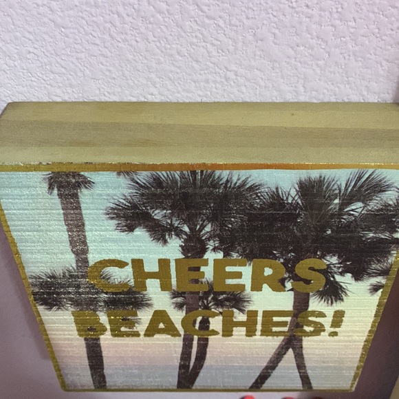 Cheers Beaches sign - Picture 2 of 3
